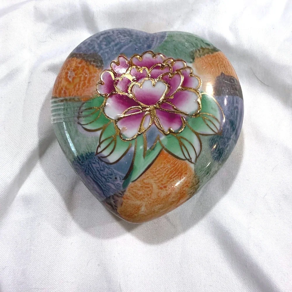 Vintage Lusterware Trinket Box Heart Lidded Hand Painted‎ Floral Moriage Japan